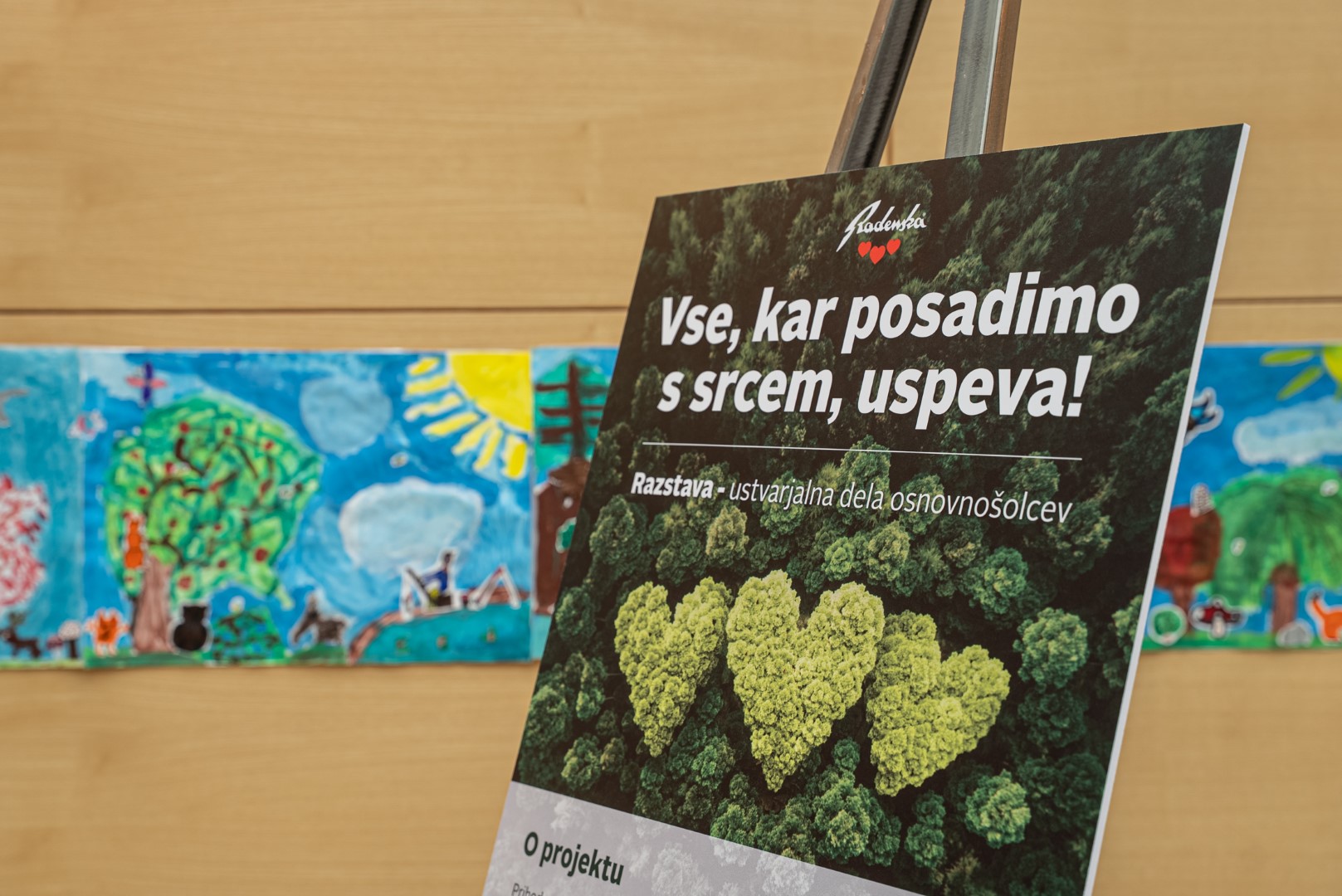 Sadimo U Radencima otvorena izložba dječjih radova »Sve što sadimo srcem ...